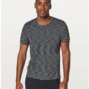 BRAND NEW Lululemon PULSE short sleeve t shirt